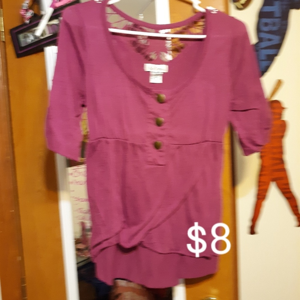 *1/4 SLEEVE BLOUSE W BUTTONS*